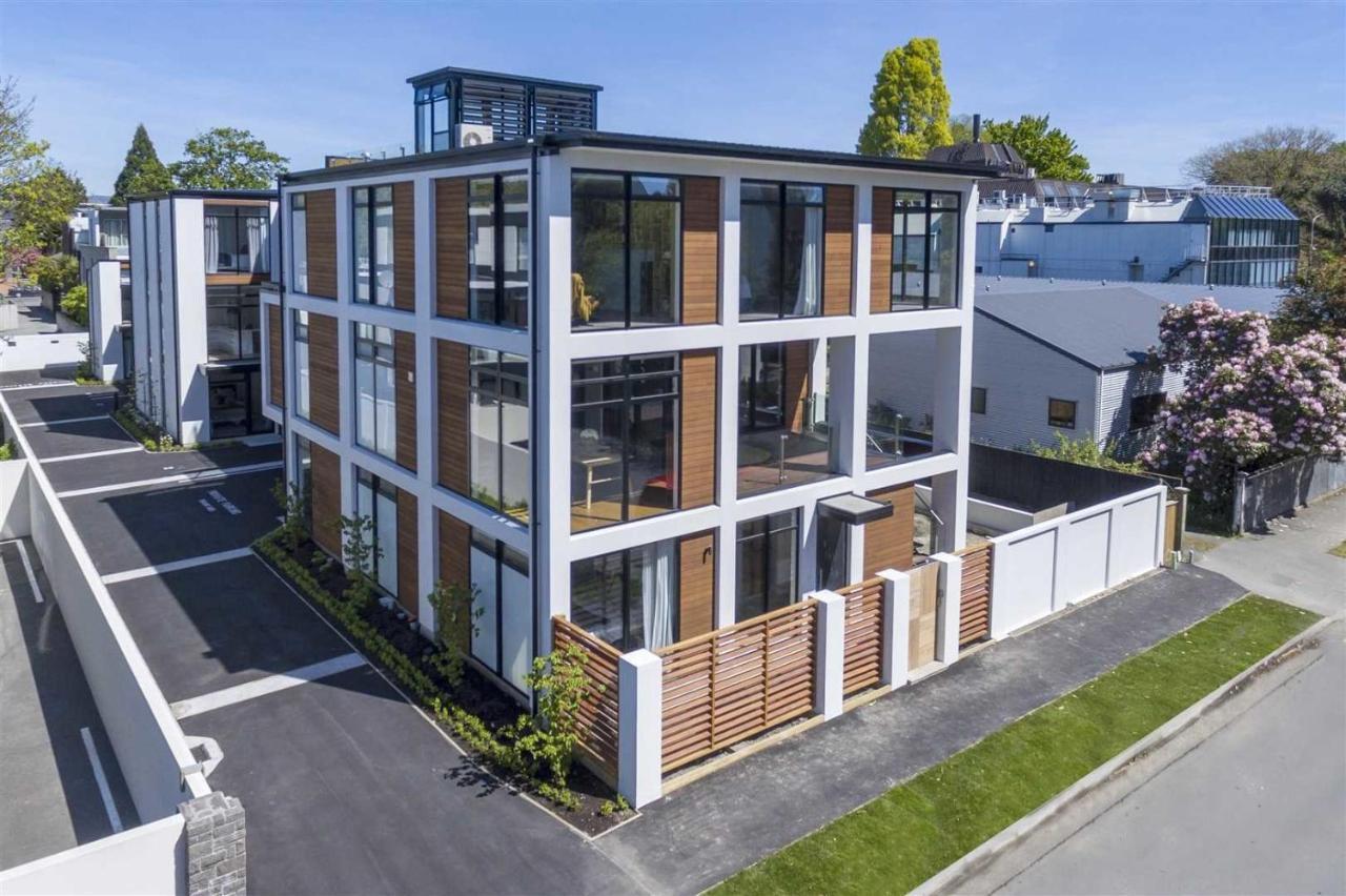 Architectural Urban Diamond Villa Christchurch Exterior foto
